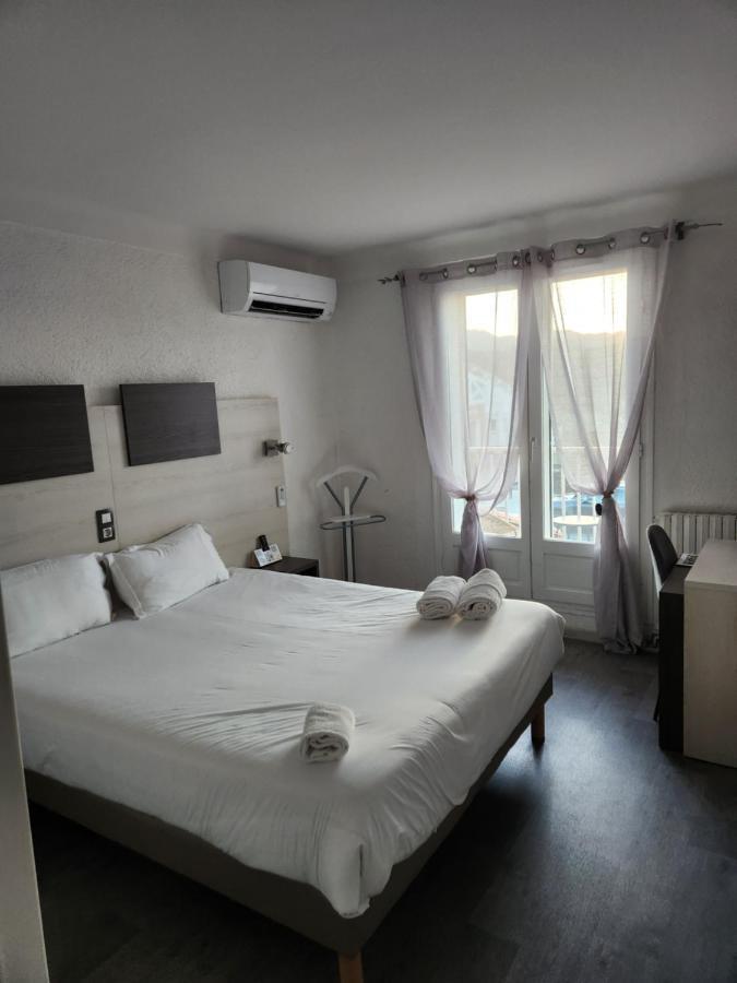 Logis Hotel Restaurant Les Charmettes Argelès-sur-Mer Exteriör bild