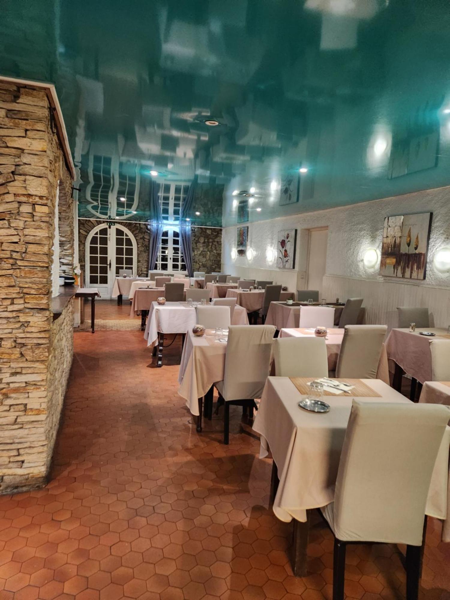 Logis Hotel Restaurant Les Charmettes Argelès-sur-Mer Exteriör bild